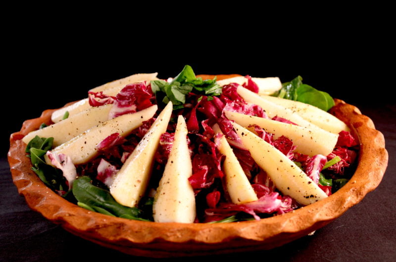 Salad of radicchio and pear