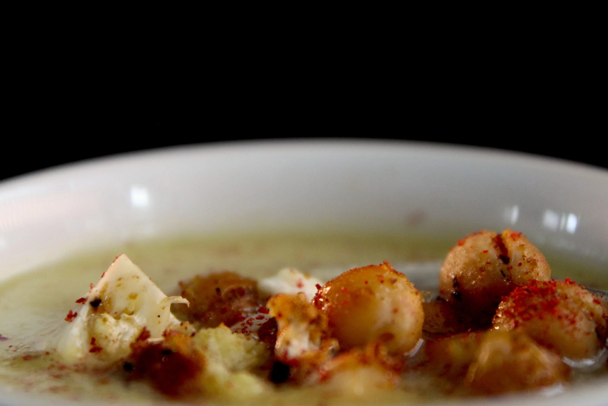 Cauliflower chickpea soup