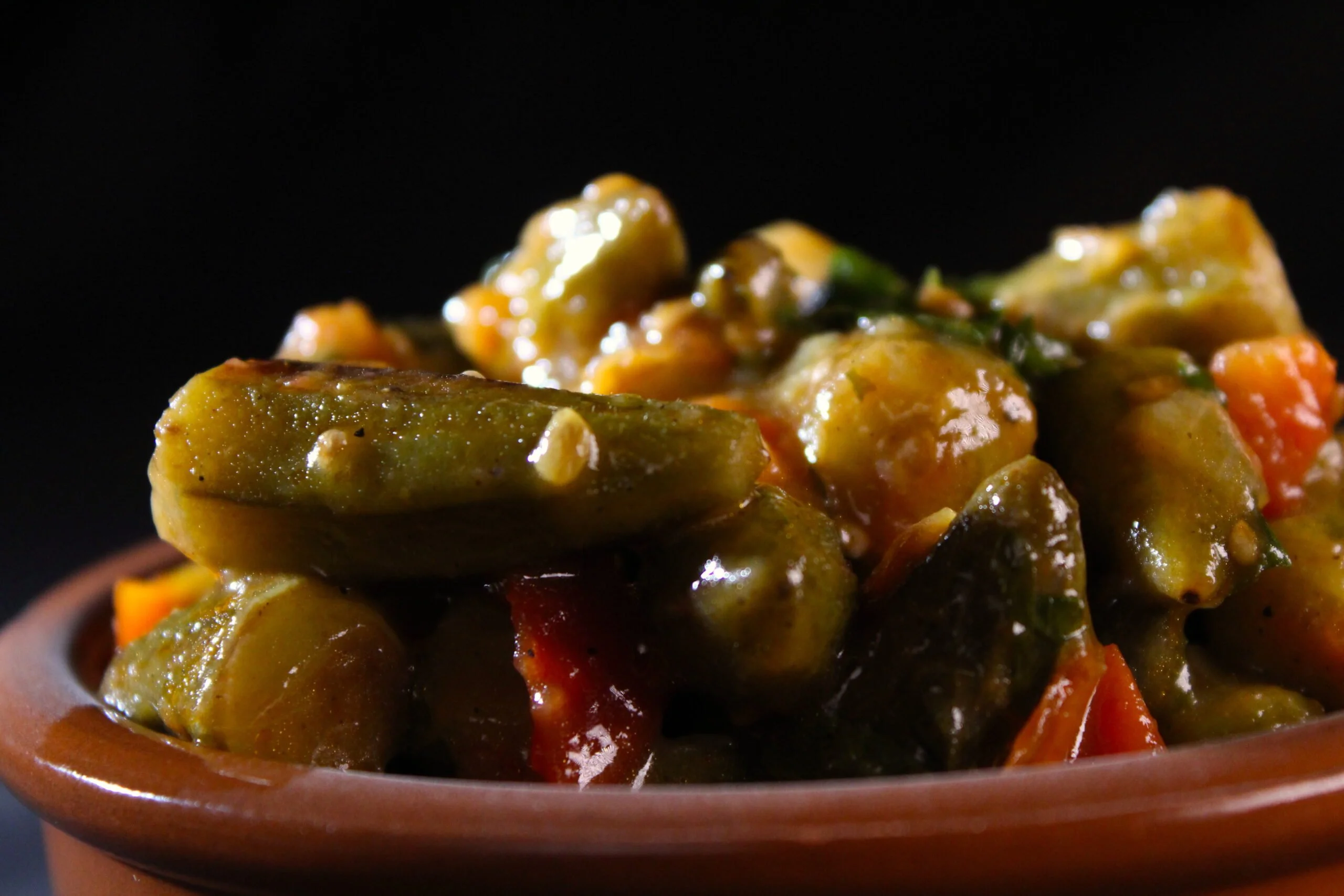 Okras in tomato sauce