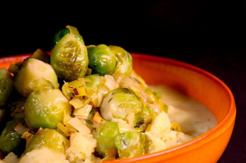 Brussels sprouts in white wine and a velvet onion sauce