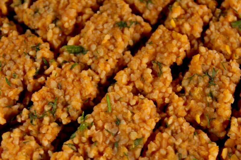 Kibbeh made of red lentils