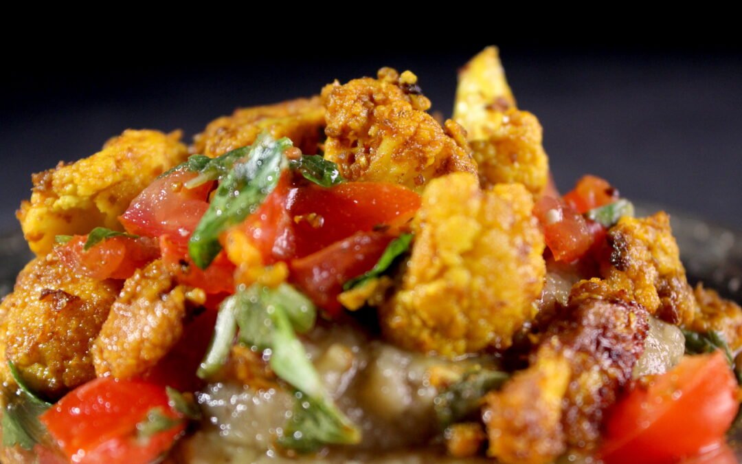 Gegrilde bloemkool en aubergine met tomatensalsa