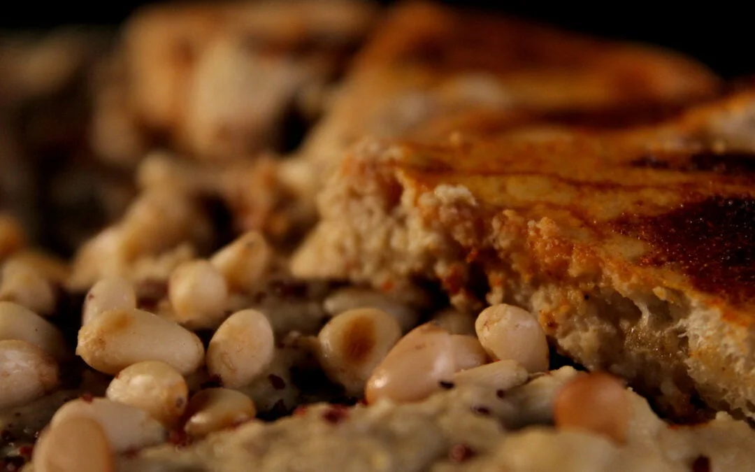Warme, ja echt, warme hummus met gebakken brood