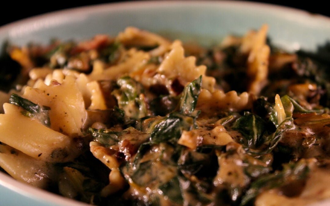 Pasta with chard and cream sauce