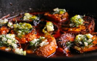 Zoete aardappel in tomaten-limoensaus en kardemom