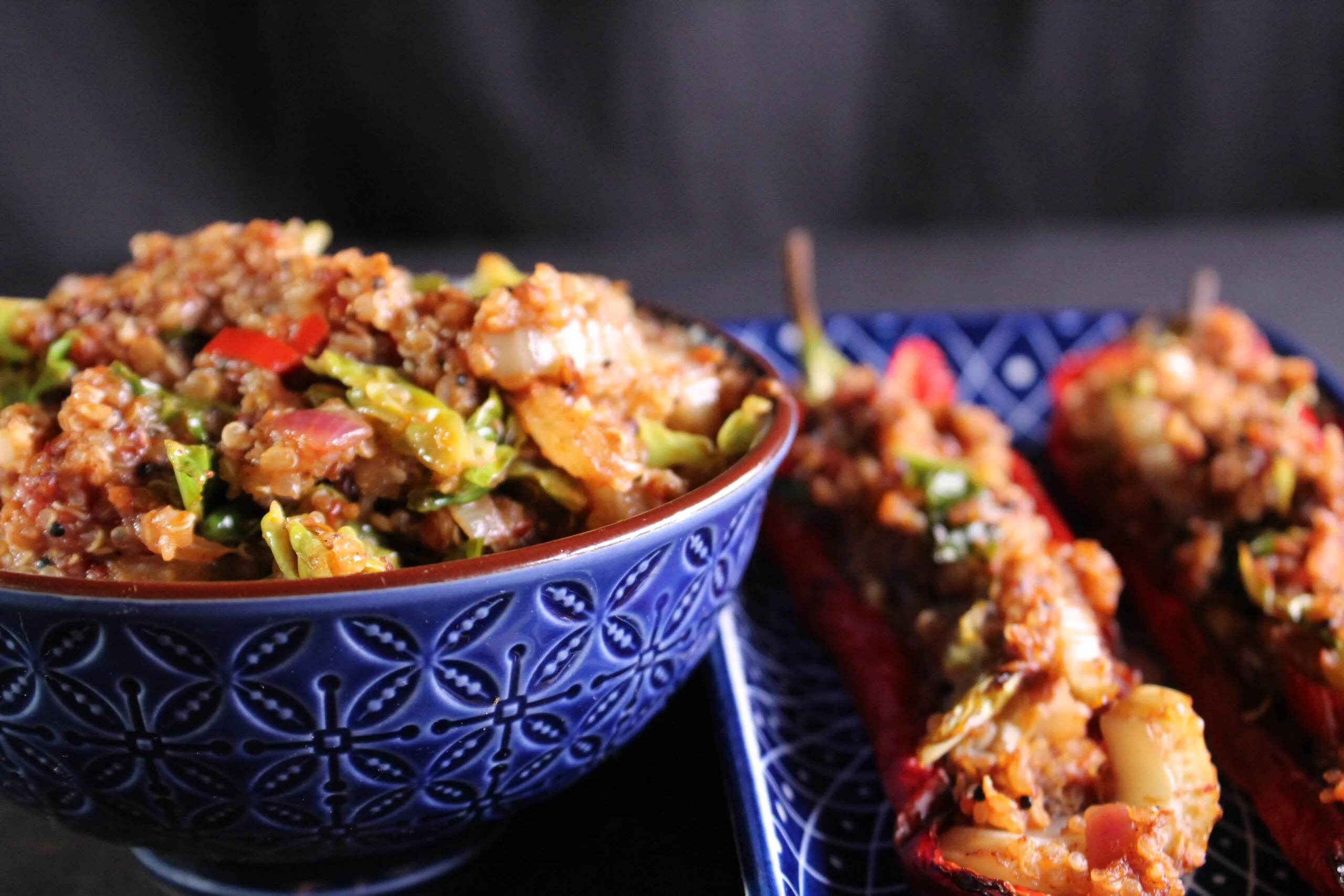 Stuffed pointed pepper with spicy quinoa