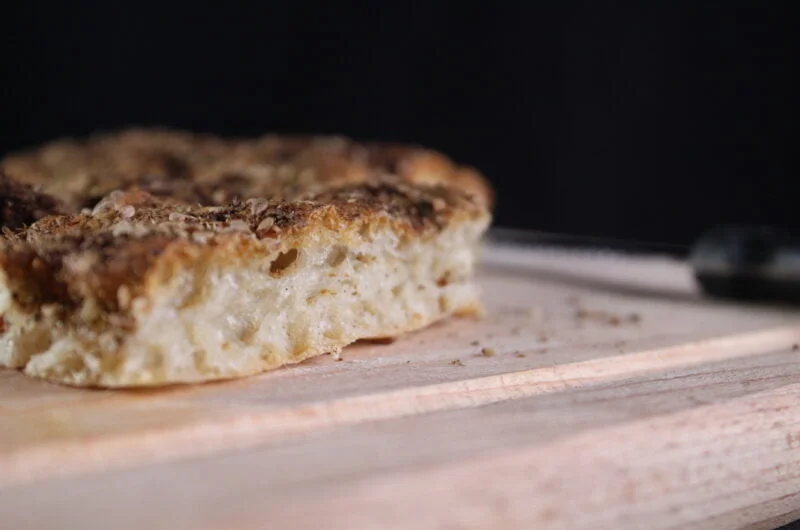 Luchtig, knapperig Libanees bulgurbrood met za'atar