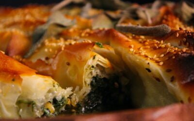 Börek with spinach and pine nuts