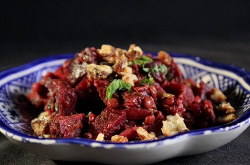 Bietensalade met karwij en walnoten