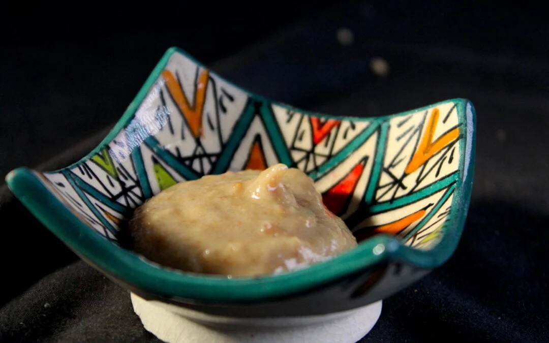 Date tahina paste