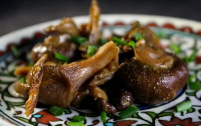 Paddenstoelen in een Libanees specerijenmengsel