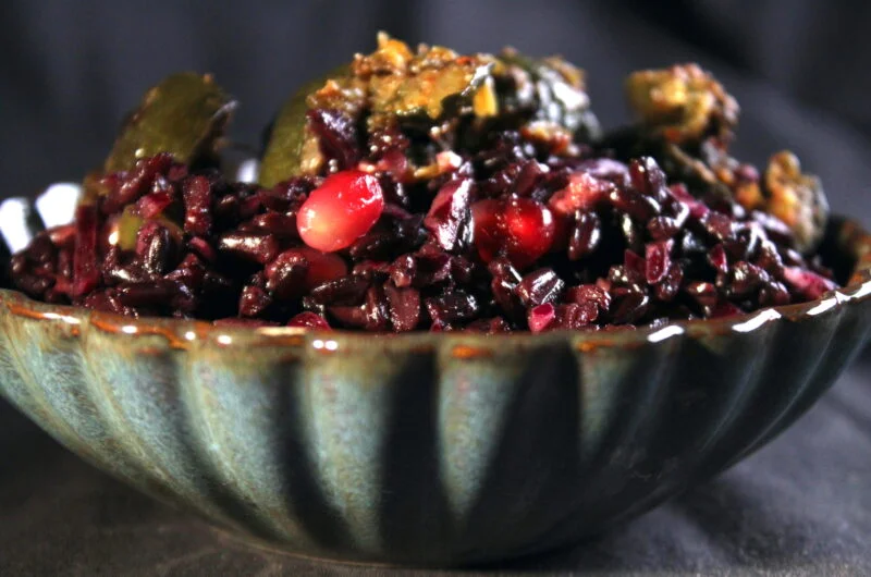 Black rice salad with spicy zucchini