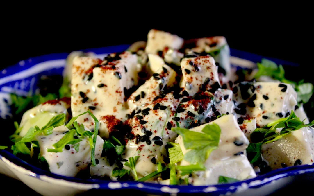 Kohlrabi salad Middle Eastern style