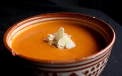 Rode paprika, knolselderij en tahinasoep