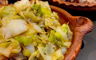 Marokkaanse spitskool met harissa en komijnzaad
