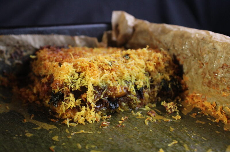 Kadaifi pie with filling of palm cabbage, date and ras el hanout