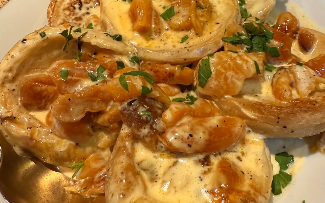 Artisjok in een romige saus met gedroogde abrikoos, knoflook en tijm