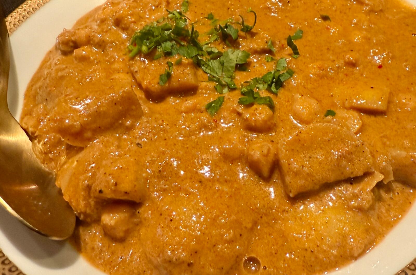 Turnip in tahina sauce with chickpeas, cumin, coriander seeds and smoked paprika