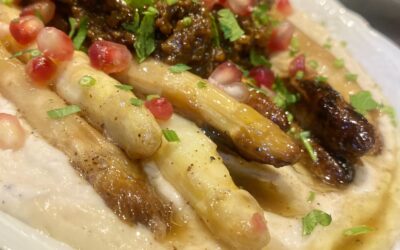 Op 7, 8 en 9 mei aspergediner en 10 mei (moederdag) aspergelunch